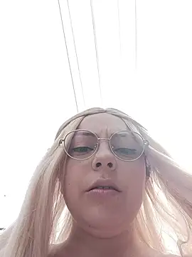 madelaine- online show from 03-17-26, 06:55