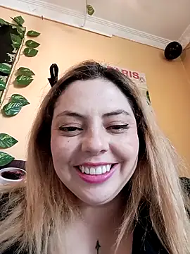 Snapshot of madelaine- chatting on 04-30-26, 08:57 madelaine- online show from 04-30-26, 08:57