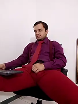 Snapshot of tony_landri chatting on 04-21-26, 05:28 tony landri online show from 04-21-26, 05:28