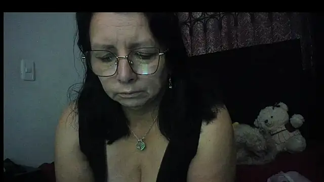 Evaaross 2345 online show from 01-09-26, 11:57