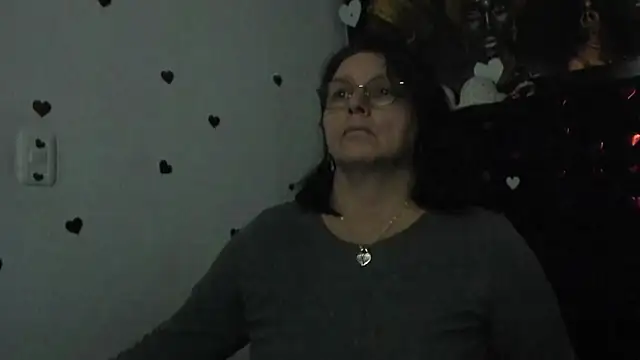 Evaaross 2345 online show from 03-05-26, 04:52