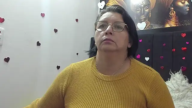 Evaaross 2345 online show from 04-14-26, 01:28