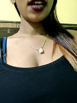 Snapshot of RUPAI009 chatting on 03-08-25, 12:52 RUPAI009 online show from 03-08-25, 12:52