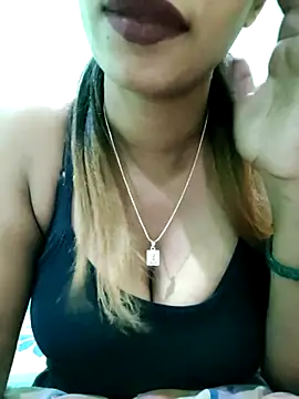 Snapshot of RUPAI009 chatting on 03-21-25, 06:38 RUPAI009 online show from 03-21-25, 06:38