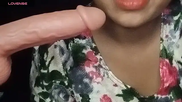 Snapshot of Sheela_oshovadi chatting on 01-31-25, 06:35 Sheela oshovadi online show from 01-31-25, 06:35