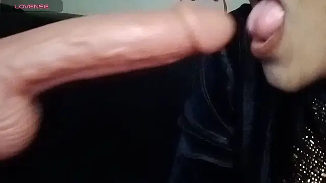 Snapshot of Sheela_oshovadi chatting on 02-07-25, 02:15 Sheela oshovadi online show from 02-07-25, 02:15