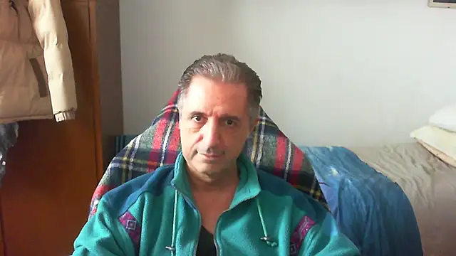 lliuk70mi online show from 03-06-26, 02:24