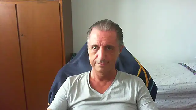lliuk70mi online show from 06-04-26, 11:38