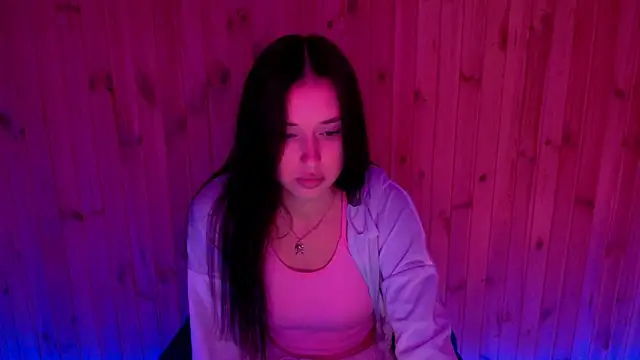 Snapshot of AlisaLink chatting on 09-13-25, 05:57 AlisaLink online show from 09-13-25, 05:57