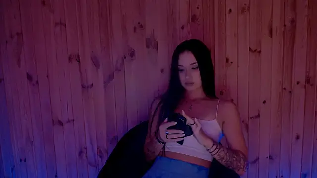 Snapshot of AlisaLink chatting on 10-04-25, 04:27 AlisaLink online show from 10-04-25, 04:27