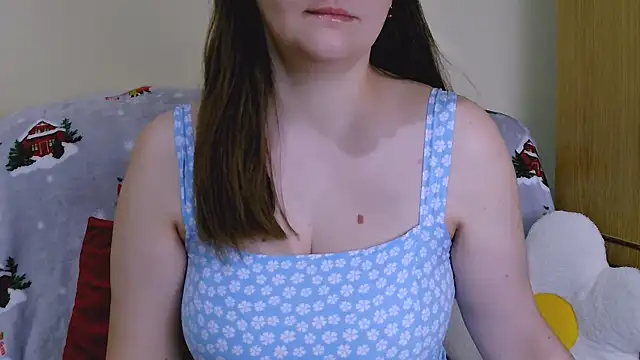 Snapshot of ChubbyMaia chatting on 01-12-25, 03:03 ChubbyMaia online show from 01-12-25, 03:03