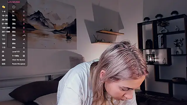 Snapshot of EternalLiberty chatting on 01-16-25, 01:37 EternalLiberty online show from 01-16-25, 01:37