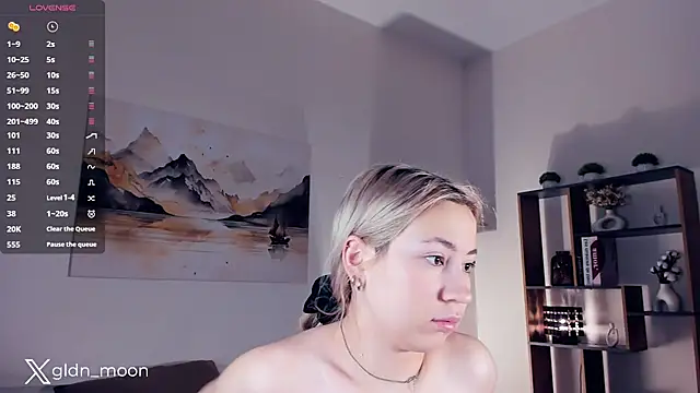 Snapshot of EternalLiberty chatting on 02-04-25, 07:33 EternalLiberty online show from 02-04-25, 07:33