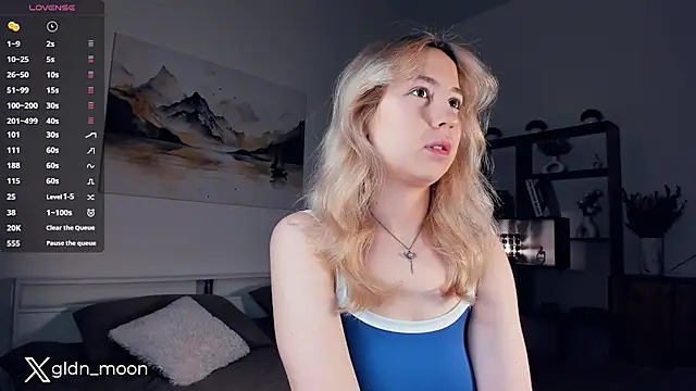 Snapshot of EternalLiberty chatting on 02-22-25, 07:36 EternalLiberty online show from 02-22-25, 07:36