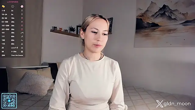 Snapshot of EternalLiberty chatting on 11-07-25, 12:54 EternalLiberty online show from 11-07-25, 12:54