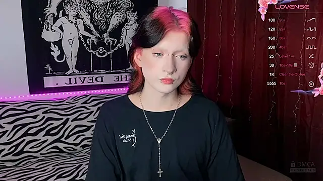 Vailyreb  online show from 02-08-25, 12:17