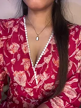  riyaahahaha  online show from 10-07-25, 11:29