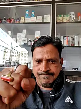 Raj1043 online show from 12-14-25, 05:57