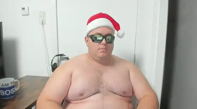 Snapshot of BigromeoXX chatting on 12-24-24, 07:22 BigromeoXX online show from 12-24-24, 07:22