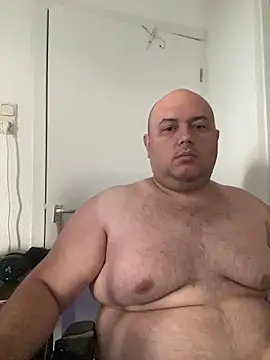 Snapshot of BigromeoXX chatting on 11-30-25, 09:57 BigromeoXX online show from 11-30-25, 09:57