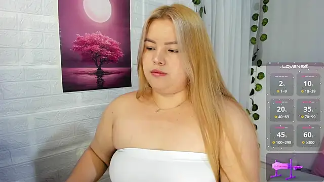 Snapshot of Mysexygirl_ chatting on 01-21-25, 04:43 Mysexygirl online show from 01-21-25, 04:43