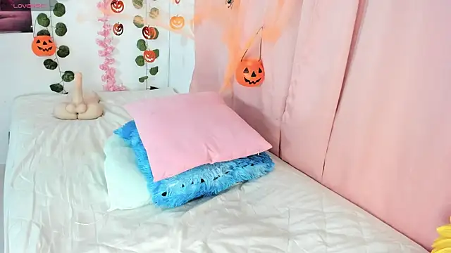 Snapshot of Mysexygirl_ chatting on 10-25-25, 03:14 Mysexygirl online show from 10-25-25, 03:14