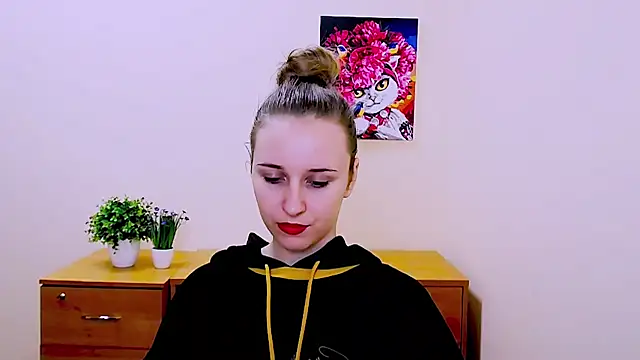 Snapshot of _Nicole_new chatting on 01-13-25, 04:19 Nicole new online show from 01-13-25, 04:19