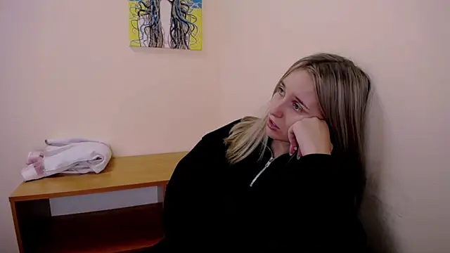 Snapshot of _Nicole_new chatting on 09-19-25, 12:39 Nicole new online show from 09-19-25, 12:39