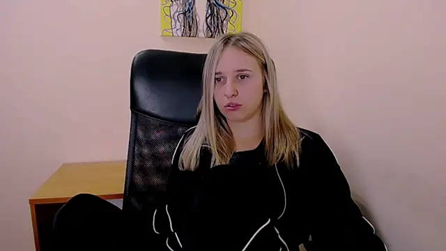 Snapshot of _Nicole_new chatting on 09-27-25, 07:57 Nicole new online show from 09-27-25, 07:57