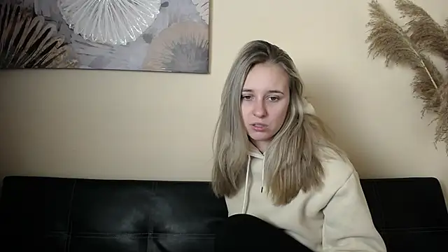 Snapshot of _Nicole_new chatting on 11-08-25, 08:47 Nicole new online show from 11-08-25, 08:47