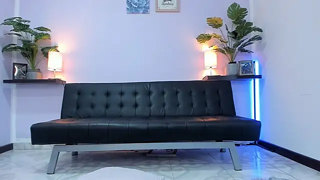 Snapshot of Aixaa_charles chatting on 01-19-25, 06:21 Aixaa charles online show from 01-19-25, 06:21