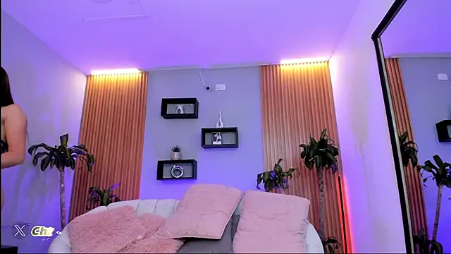 Snapshot of Aixaa_charles chatting on 09-26-25, 12:09 Aixaa charles online show from 09-26-25, 12:09