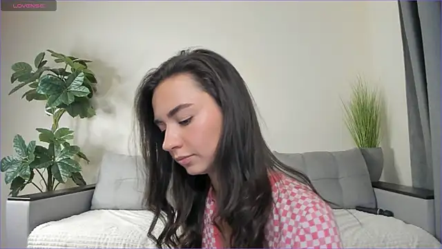 NicoleLuv online show from 02-05-25, 04:14