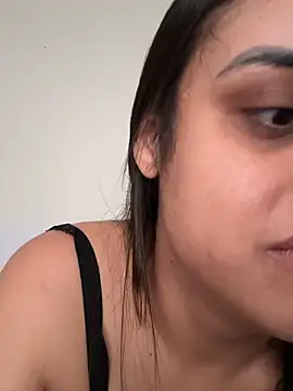 amorinha99 online show from 05-18-26, 01:06
