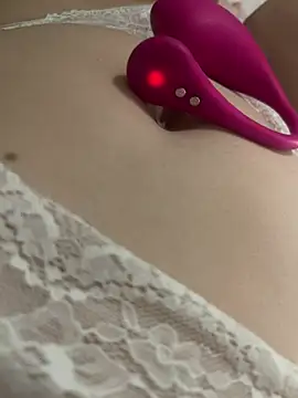 Snapshot of mystik_a chatting on 03-05-26, 03:46 mystik a online show from 03-05-26, 03:46