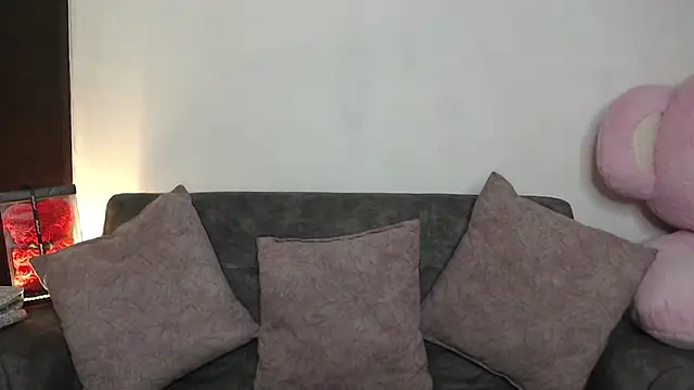 stephaniedj1 online show from 10-09-25, 08:18