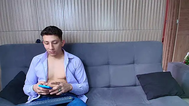 Snapshot of Maykol_Victoriasr chatting on 12-20-24, 05:08 Maykol Victoriasr online show from 12-20-24, 05:08