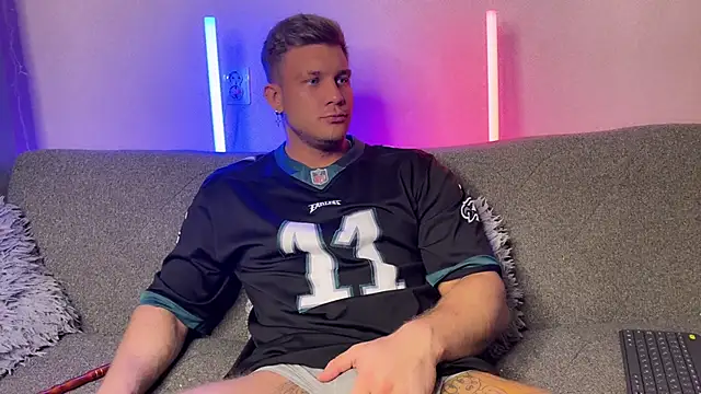 Adam misti online show from 01-22-25, 01:21