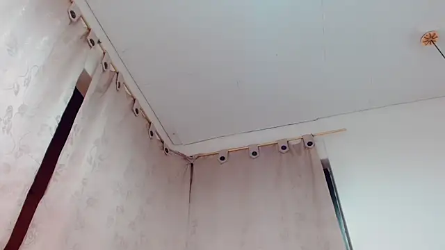 Oriana braom online show from 01-16-25, 01:48