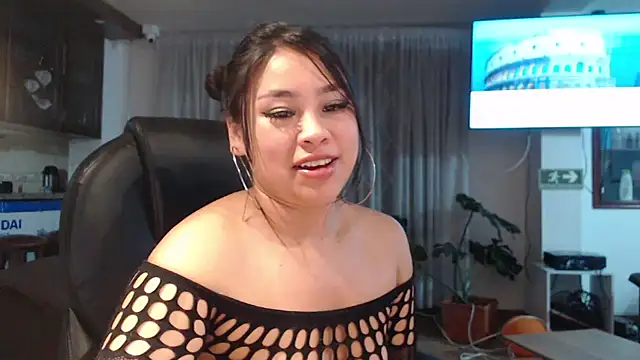 Snapshot of hinataleecs chatting on 02-22-25, 09:01 hinataleecs online show from 02-22-25, 09:01