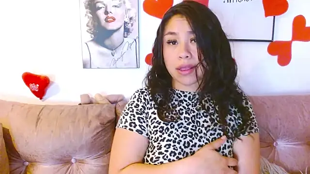 Snapshot of hinataleecs chatting on 02-28-25, 11:36 hinataleecs online show from 02-28-25, 11:36