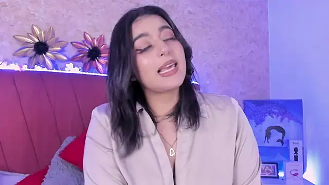 Snapshot of LorenaStevens chatting on 01-21-25, 09:03 LorenaStevens online show from 01-21-25, 09:03