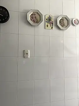 Snapshot of Andydorio chatting on 12-06-24, 11:54 Andydorio online show from 12-06-24, 11:54