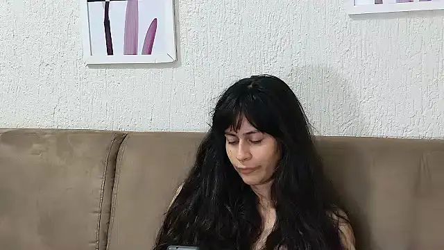 Snapshot of Blue_butterfly chatting on 01-25-25, 04:23 Blue butterfly online show from 01-25-25, 04:23