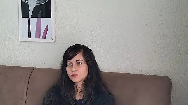 Snapshot of Blue_butterfly chatting on 02-01-25, 02:24 Blue butterfly online show from 02-01-25, 02:24