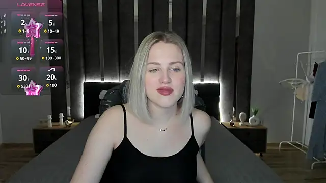 Snapshot of _Sarah_Soul_ chatting on 01-22-25, 12:48 Sarah Soul online show from 01-22-25, 12:48