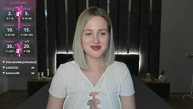 Snapshot of _Sarah_Soul_ chatting on 02-02-25, 03:43 Sarah Soul online show from 02-02-25, 03:43