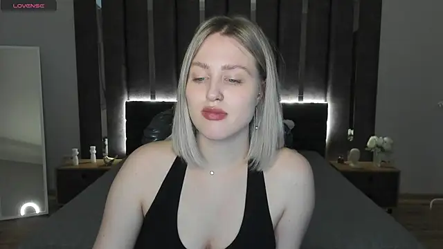 Snapshot of _Sarah_Soul_ chatting on 02-11-25, 03:50 Sarah Soul online show from 02-11-25, 03:50