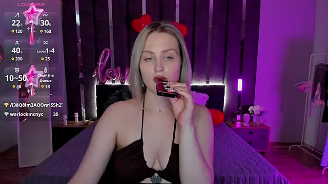 Snapshot of _Sarah_Soul_ chatting on 02-16-25, 07:04 Sarah Soul online show from 02-16-25, 07:04