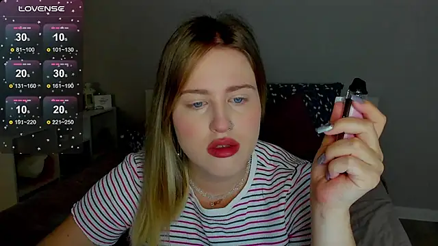 Snapshot of _Sarah_Soul_ chatting on 09-16-25, 12:11 Sarah Soul online show from 09-16-25, 12:11